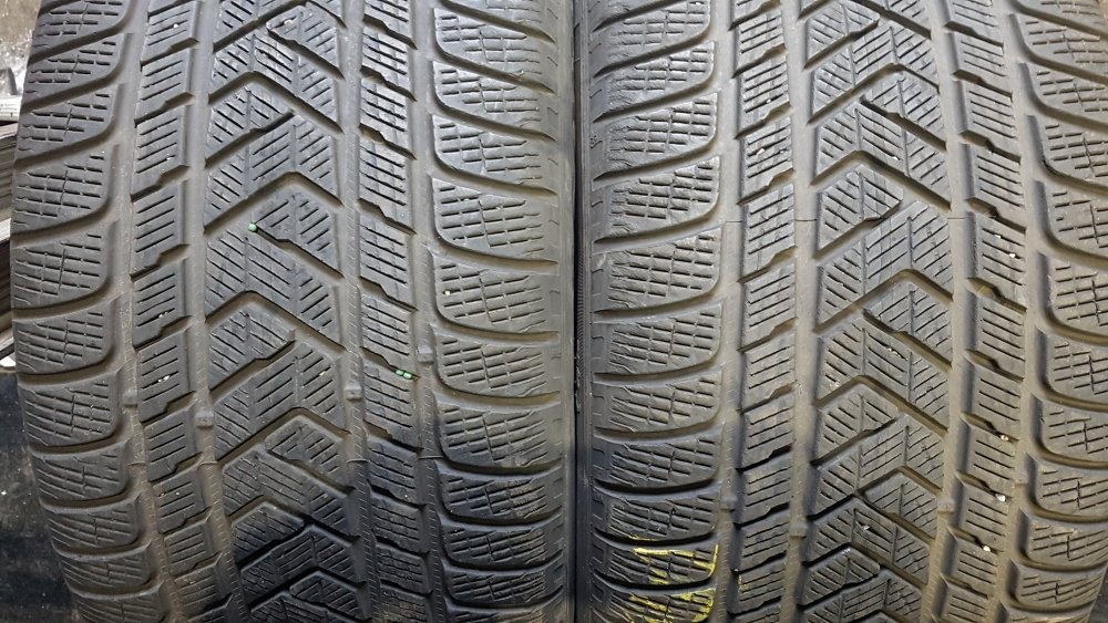 Pirelli Scorpion Winter 325/35 R22 114W  