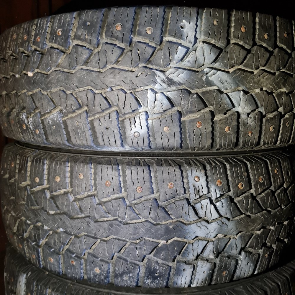 Maxxis MA-SLW Presa Spike 225/70 R15C 112/110Q  