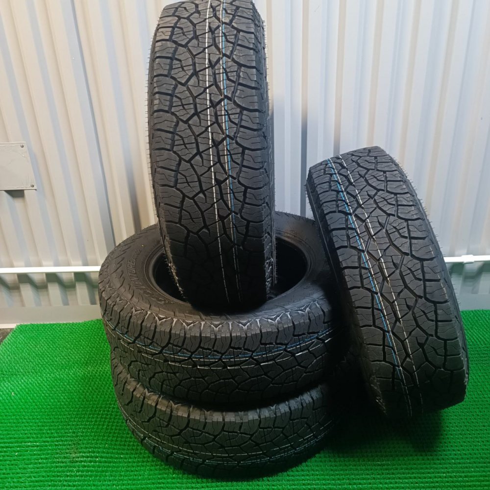 Kumho Road Venture AT52 255/55 R19 111H XL 