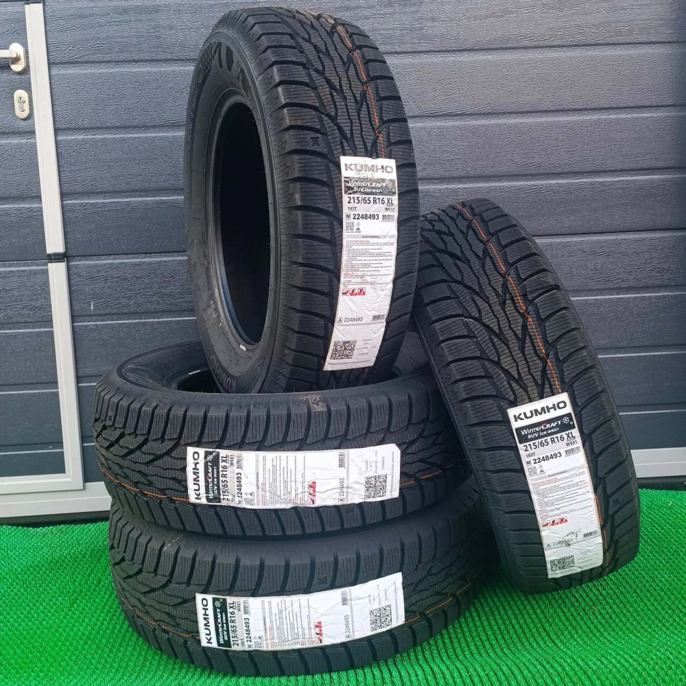 Kumho WinterCraft Ice WS51 215/65 R16 102T XL 